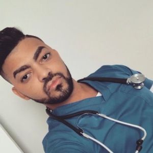 Meet your Posher, Simon